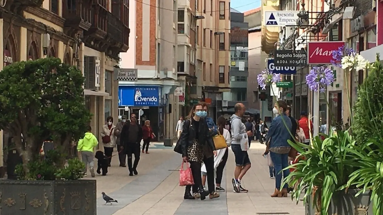 Vista de la calle Seraf&iacute;n Escalante en Torrelavega. / S.D.