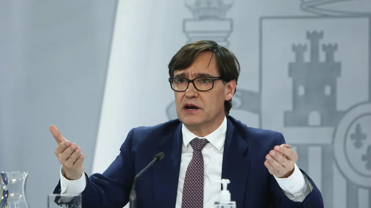 El ministro de Sanidad, Salvador Illa, ofrece una rueda de prensa tras la reuni&oacute;n del Consejo Interterritorial del Sistema Nacional de Salud, en Madrid (Espa&ntilde;a), a 28 de diciembre de 2020.