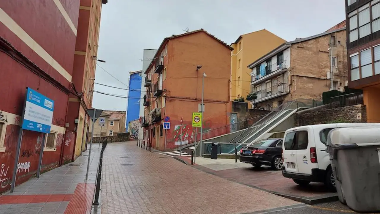 Vista de la finalizaci&oacute;n de las obras de la calle Antonio Cabez&oacute;n. / ALERTA