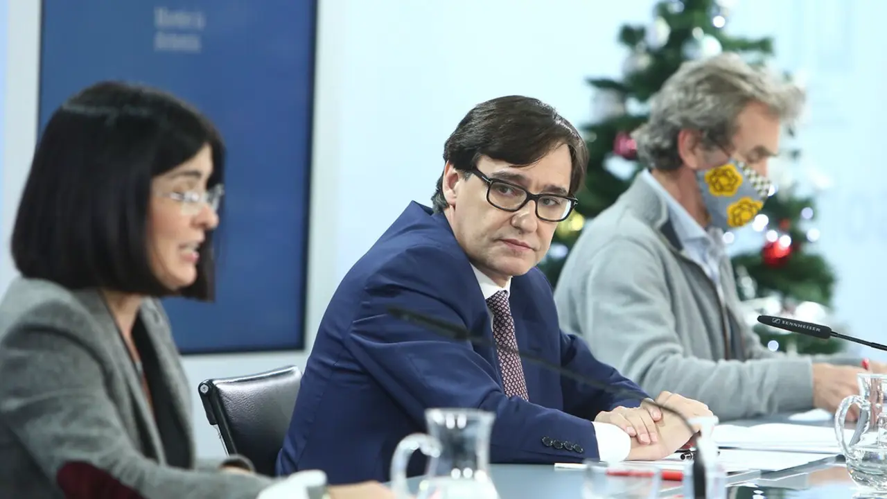 Salvador Illa, ministro de Sanidad y Carolina Darias, ministra de Pol&iacute;tica Territorial y Funci&oacute;n P&uacute;blica, comparecen en una rueda de prensa tras el Consejo Interterritorial. EUROPA PRESS