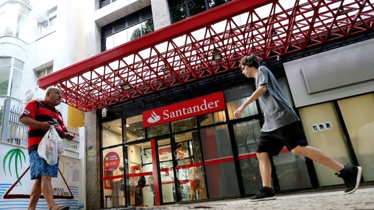 El Banco Santander cerrar&aacute; 221 oficinas en s&oacute;lo dos meses, febrero y marzo