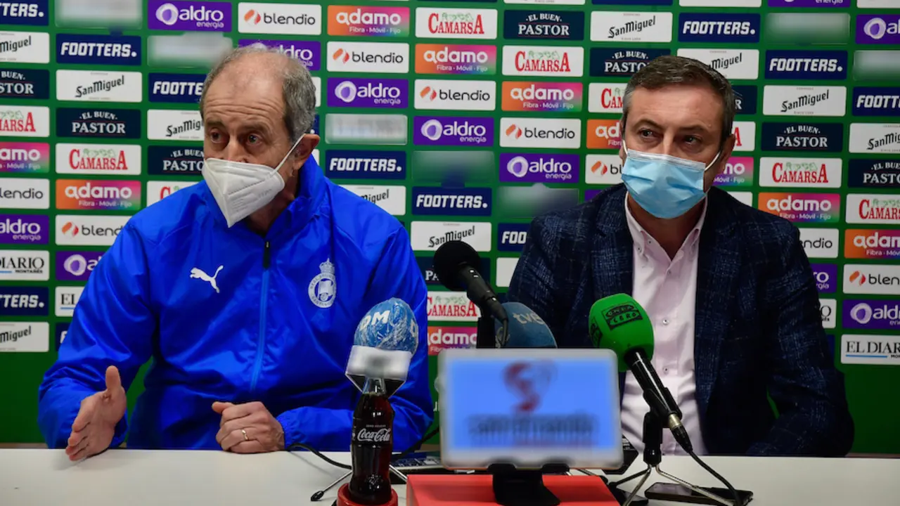 Rueda de prensa en el Sardinero.