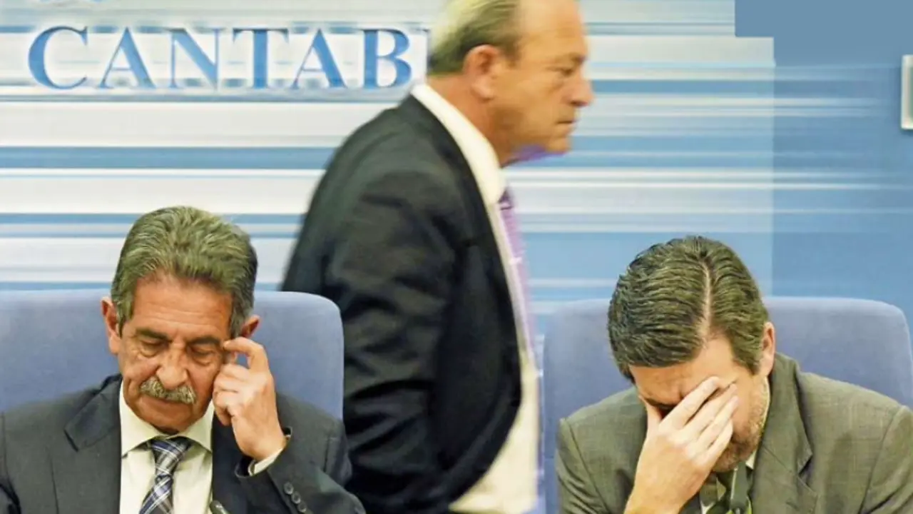 Revilla junto a Marcano en rueda de prensa de 2011.