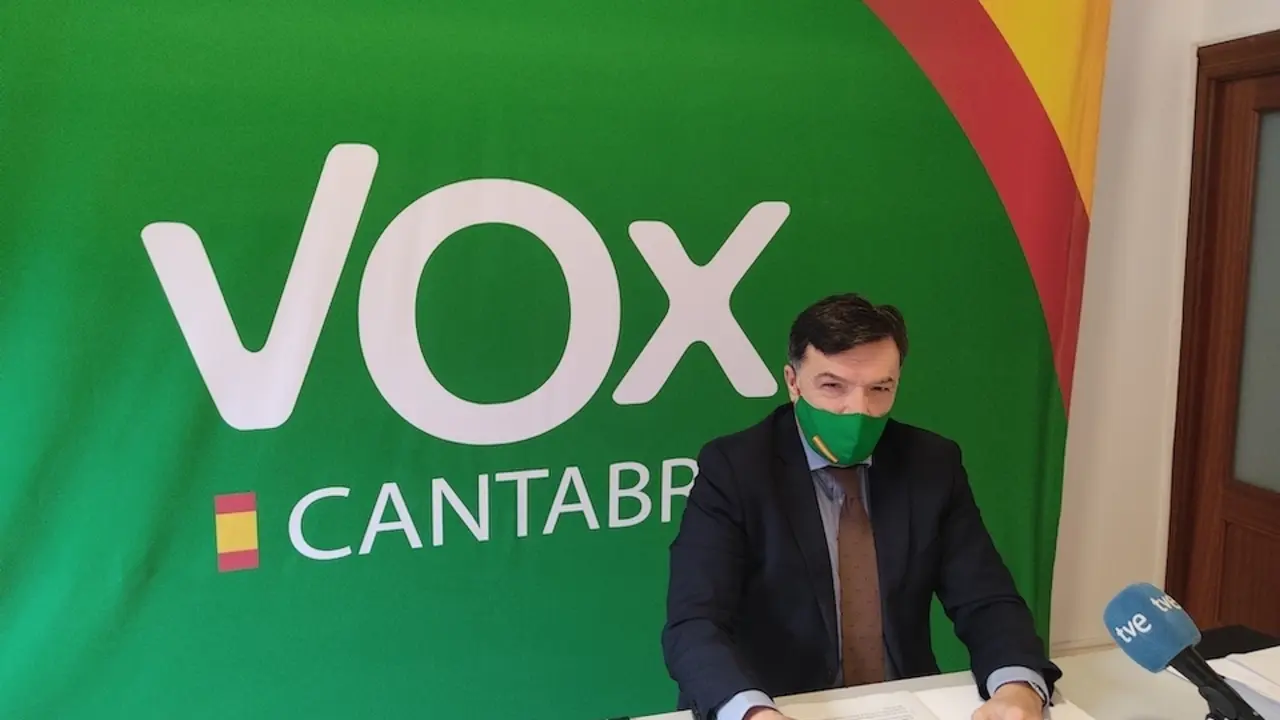 El concejal de VOX en el Ayuntamiento de Santander, Guillermo P&eacute;rez-Cos&iacute;o.