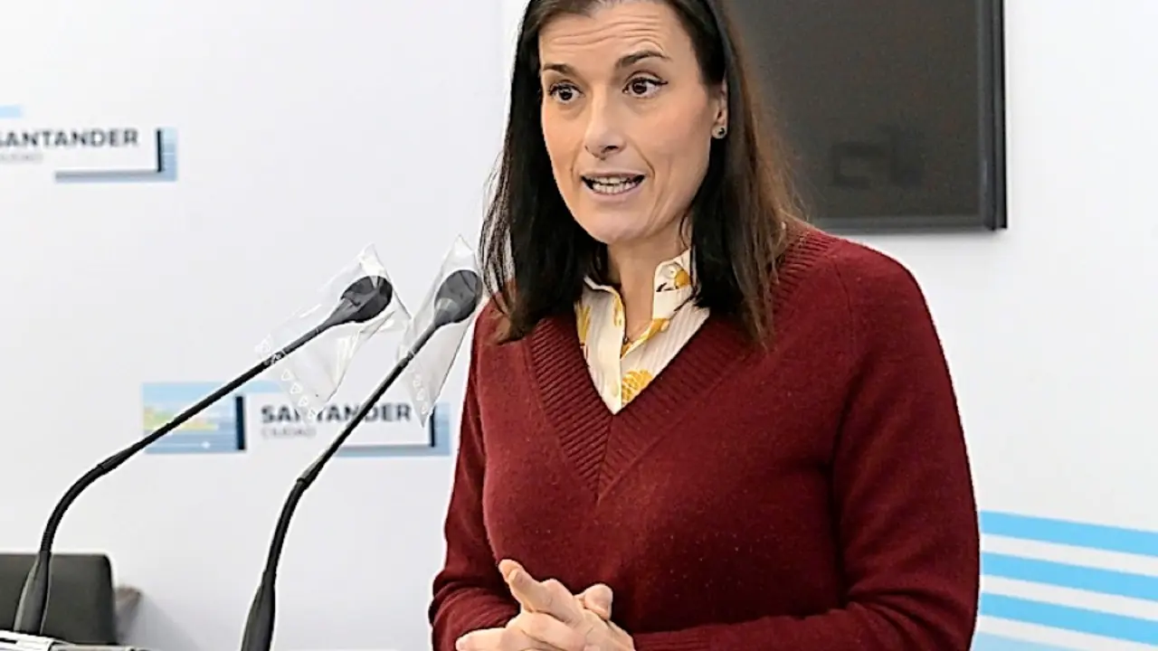 Gema Igual durante la rueda de prensa. / ALERTA