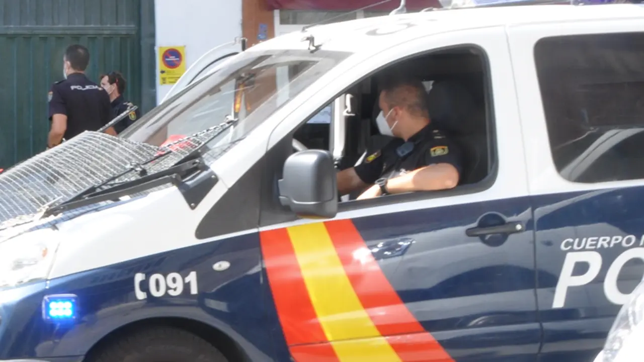 Patrulla de la Polic&iacute;a Nacional en Cantabria. / ALERTA