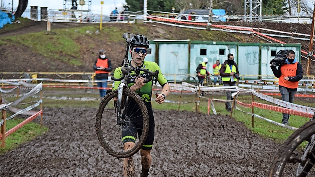 El subcampe&oacute;n de Espa&ntilde;a Kevin Su&aacute;rez, durante el Nacional de Torrelavega. / Castillo