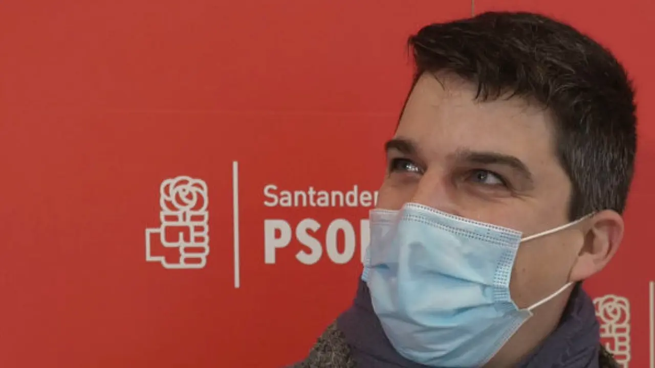 El portavoz municipal del PSOE, Daniel Fern&aacute;ndez. / ALERTA