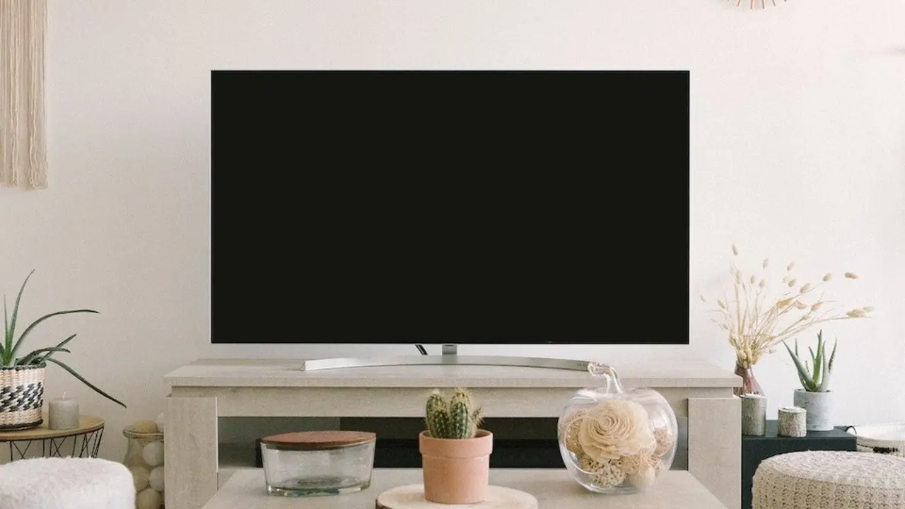 tv-5902439_1280