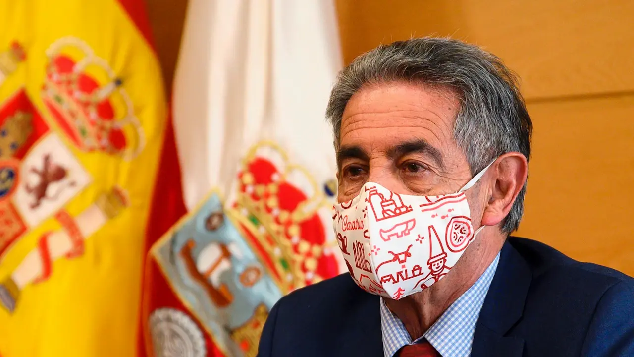 El presidente de Cantabria, Miguel &aacute;ngel Revilla. / Pedro Puente Hoyos