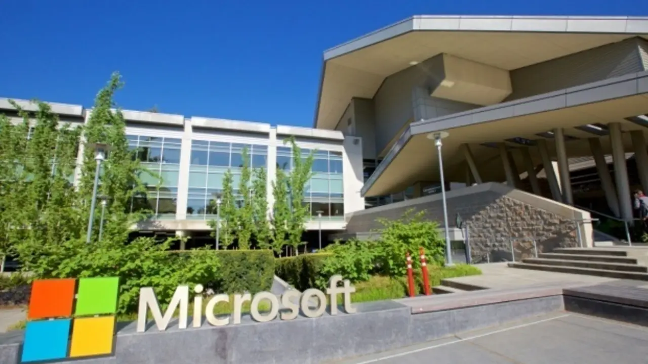 La mayor parte del personal de Microsoft en la sede de Redmond, Seattle, Washington (Foto: Microsoft)