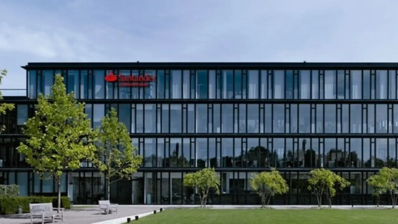 Edificio del Santander Consumer Finance