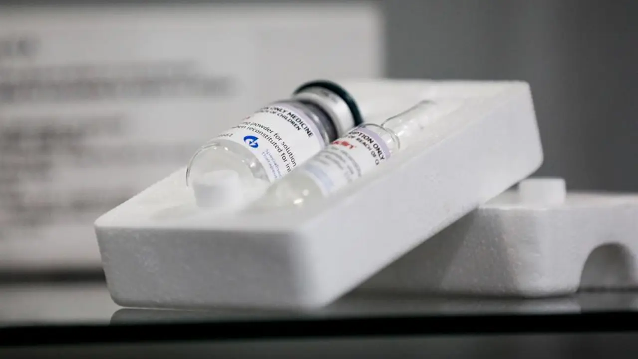 Imagen del antiviral Aplidin, desarrollado por la farmac&eacute;utica espa&ntilde;ola PharmaMar, tomada hoy en su laboratorio de Colmenar Viejo (Madrid). EFE/David Fernandez