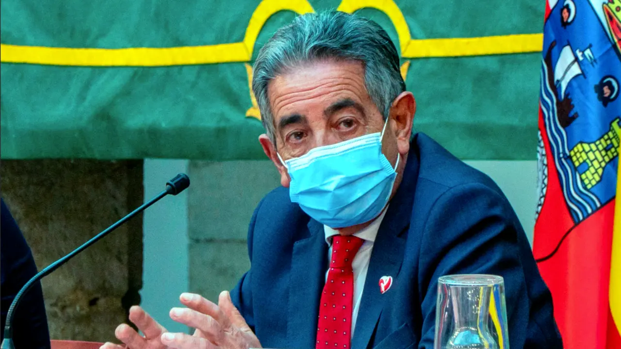 El presidente de Cantabria, Miguel &Aacute;ngel Revilla. / EFE/ROM&Aacute;N G. AGUILERA