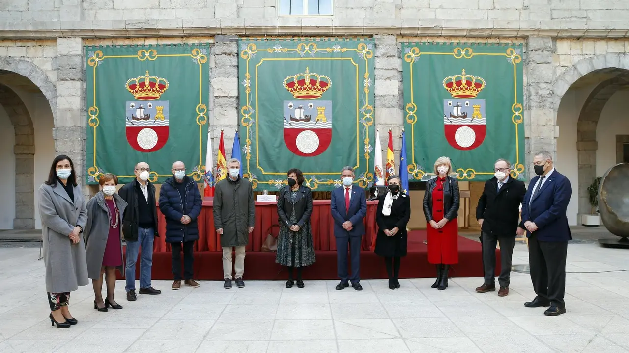 El Presidente De Cantabria, Miguel &Aacute;ngel Revilla, Junto Con La Consejera De Educaci&oacute;n Y Formaci&oacute;n Profesional, Marina Lomb&oacute;, Preside El Acto Institucional Organizado Con Motivo Del D&iacute;a Del Docente 2021, Que Podr&aacute; Seguirse En Directo Por Streaming A Trav&eacute;