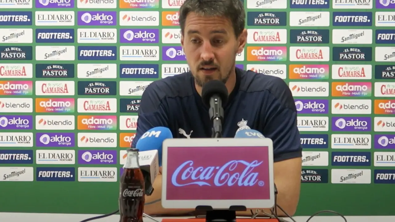 El entrenador del Racing, Aritz Solabarrieta. / Real Racing Club