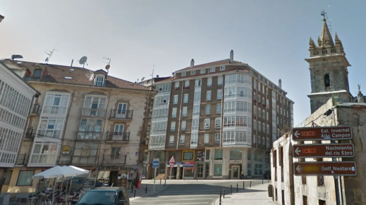 Vista de la  Av. Puente de Carlos III en Reinosa. / ALERTA