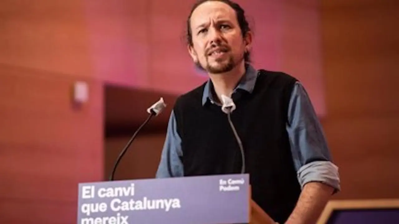 El secretario general de Podemos y vicepresidente segundo del Gobierno, Pablo Iglesias, interviene durante el acto central de campa&ntilde;a de En Com&uacute; Podem para las elecciones catalanas. - Marc Brugat - Europa Press
