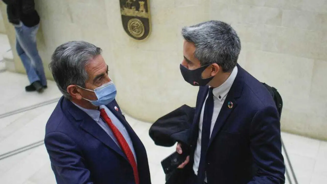 El presidente de Cantabria, Miguel &Aacute;ngel Revilla y el vicepresidente de Cantabria, Pablo Zuloaga. / HARDY