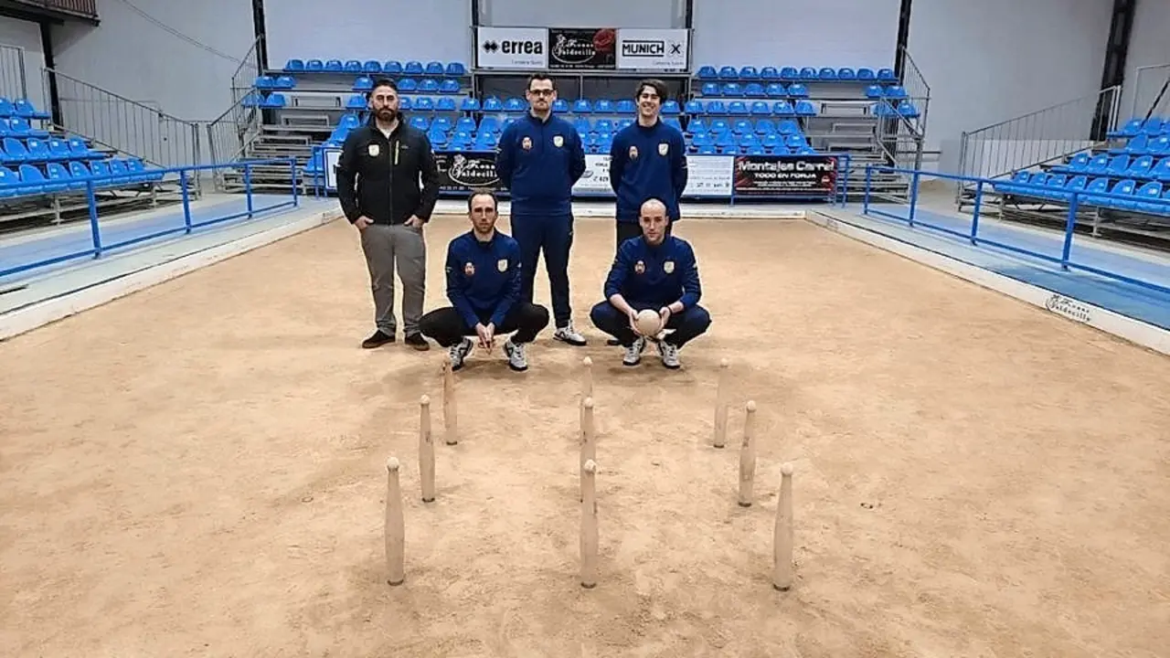La Pe&ntilde;a Los Remedios inicia hoy los partidos de pretemporada enfrent&aacute;ndose, a partir de las 17.00 horas, en la bolera El Ferial a Orejo Met&aacute;licas Llama.
