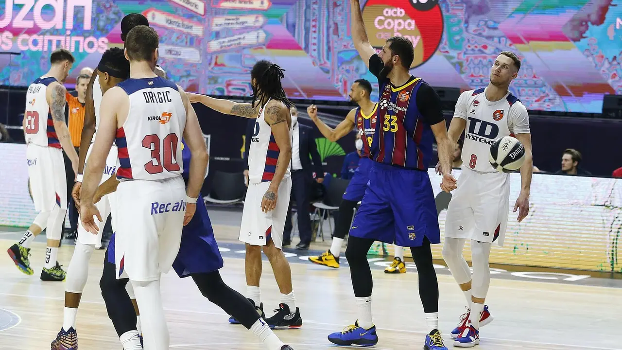 Mirotic celebra la victoria ante el Baskonia