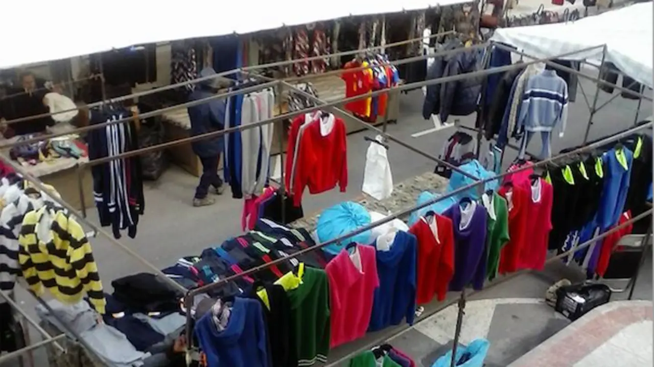Mercadillo de Colindres.