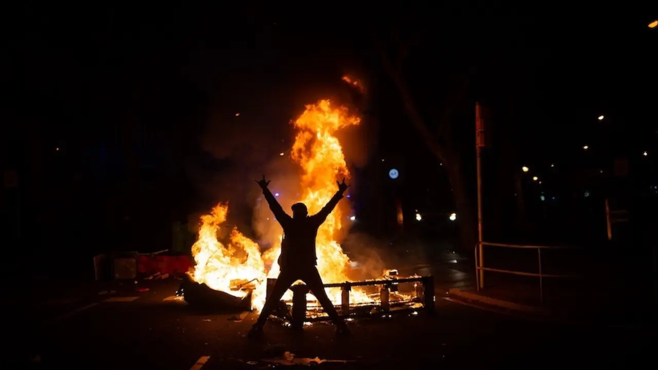 Altercados en la manifestaci&oacute;n en apoyo al rapero Pablo Has&eacute;l el mi&eacute;rcoles 17 de febrero de 2021, en Barcelona
DAVID ZORRAKINO - EUROPA PRESS
17/2/2021