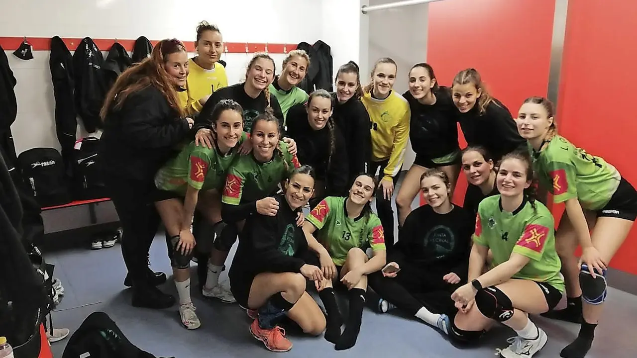 Las jugadoras de El Pendo. / ALERTA