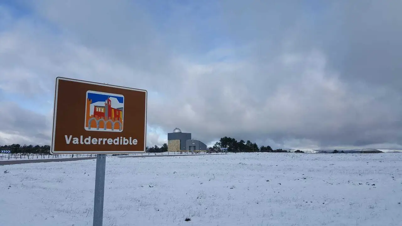 Cartel de entrada al municipio Valderredible en Cantabria. / ALERTA