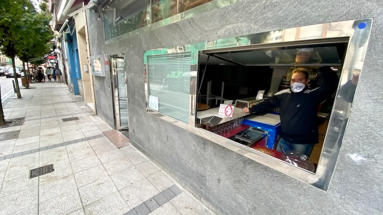 El restaurante A Banda la Calle Pe&ntilde;a Herbosa, 15, de aSantander. / HARDY