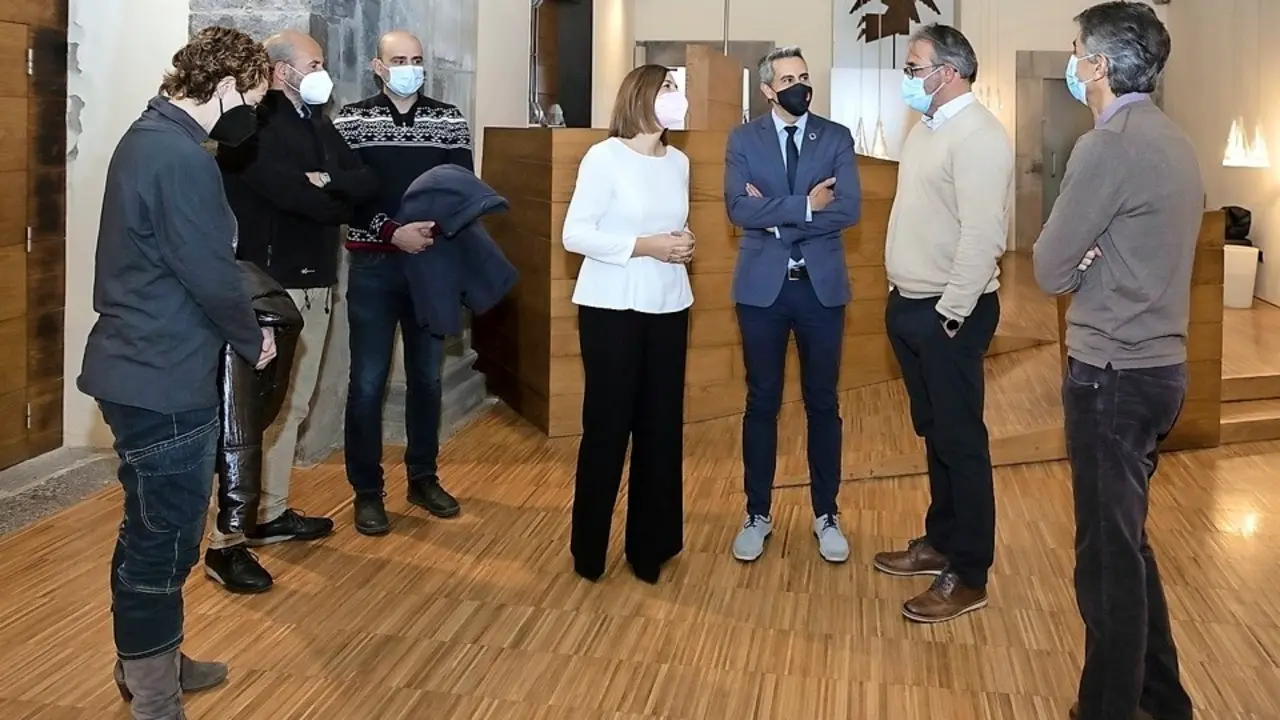 Pablo Zuloaga y Mar&iacute;a S&aacute;nchez en la presentaci&oacute;n del proyecto europeo &lsquo;From Domus Dei To Domun Populi&rsquo;. / ALERTA