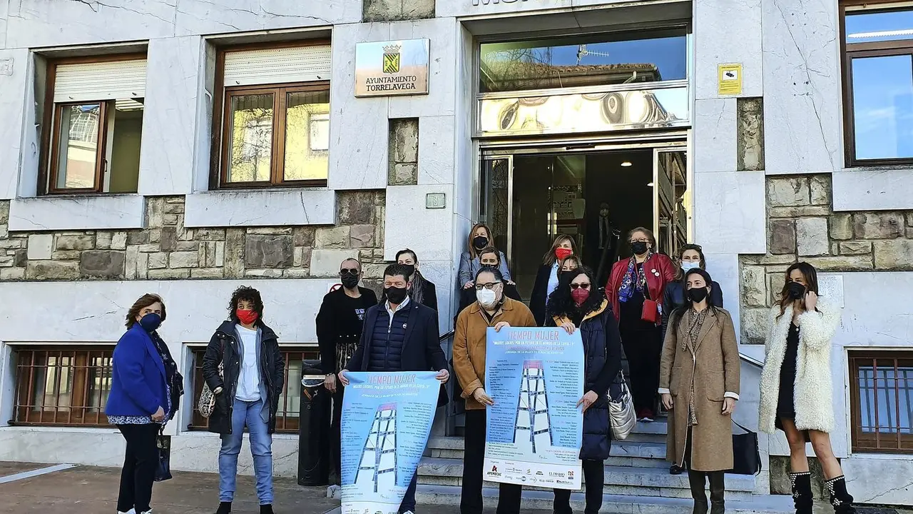 Presentaci&oacute;n de la jornada en  favor de la mujer que se realizar&aacute; el 4 de marzo. / ALERTA