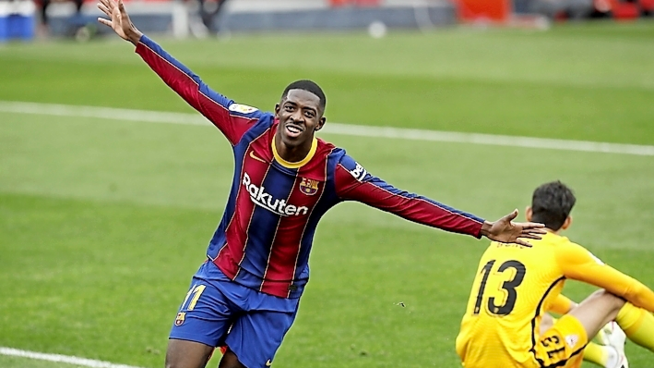El delantero franc&eacute;s del Barcelona Ousmane Demb&eacute;l&eacute; celebra su gol. / Jos&eacute; Manuel Vidal