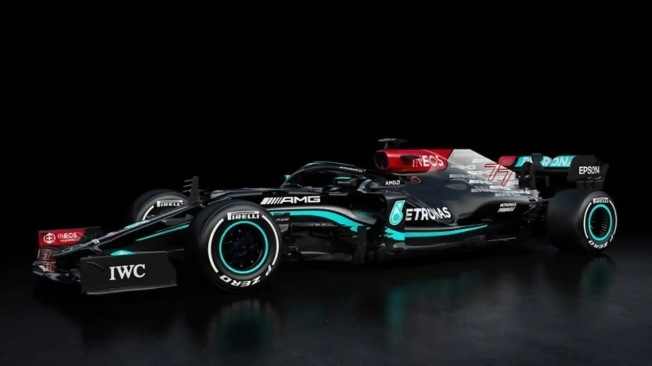 El nuevo Mercedes W12 de Hamilton y Bottas. / E. PRESS