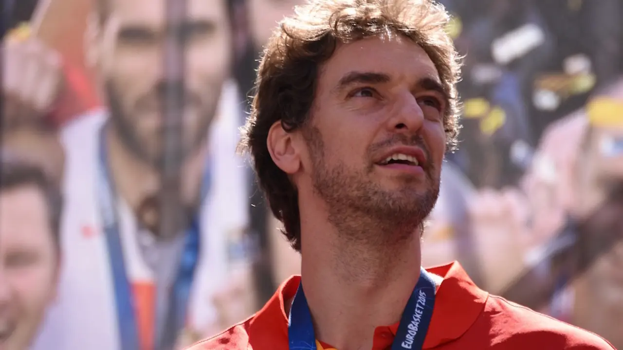Pau Gasol durante la celebraci&oacute;n del Eurobasket 2015 , en Callao. / E. PRESS