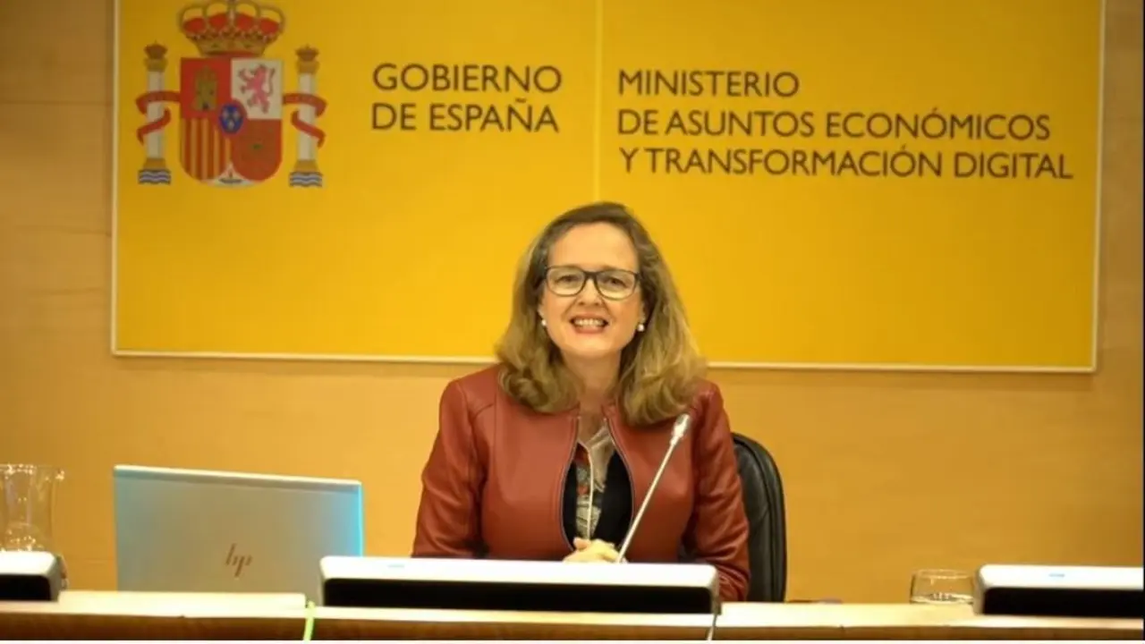 La vicepresidenta tercera, Nadia Calvi&ntilde;o.
