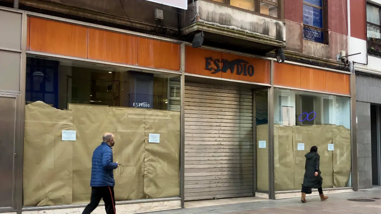 Vista de la situaci&oacute;n de la librer&iacute;a Studio en la calle Burgos de Santander. / FB