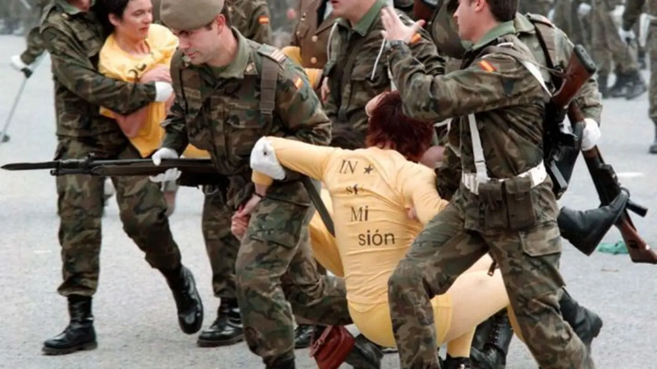Protesta de objetores de conciencia en Madrid, en 1997.