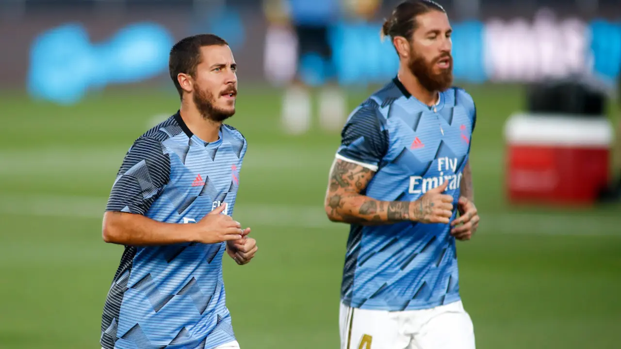 Eden Hazard y Sergio Ramos. / E. PRESS