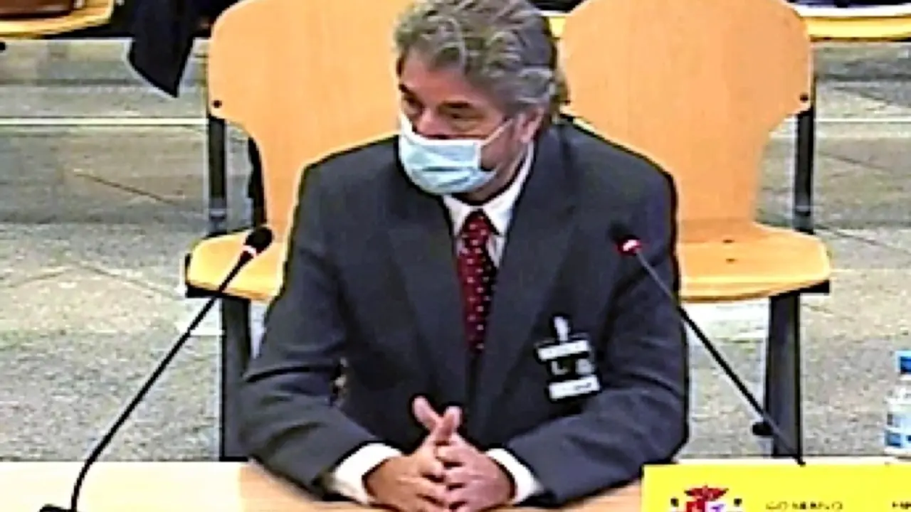 El exgerente durante su comparecencia. / efe
