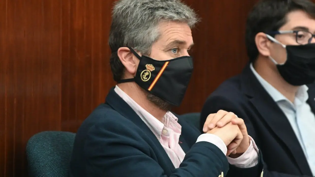 El concejal de Cs, Javier Ceruti durante un pleno en el Ayuntamiento de Santander.