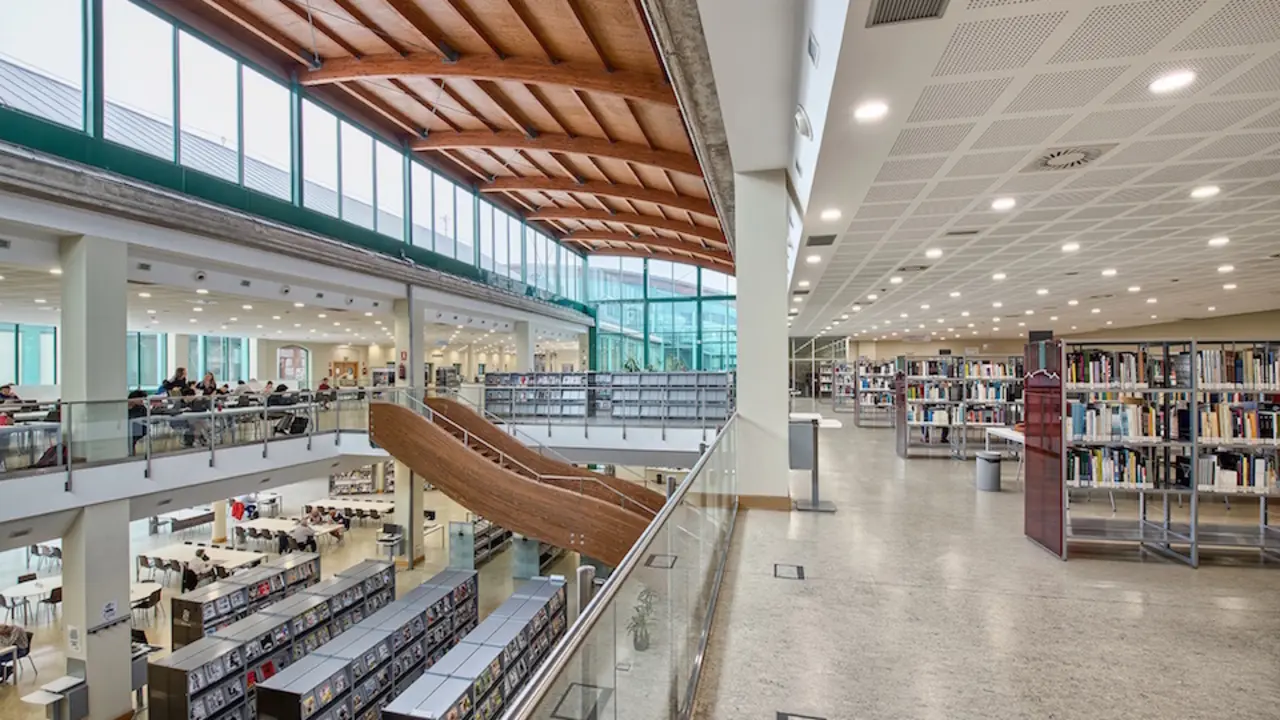 Biblioteca Central de Cantabria. / E. PRESS