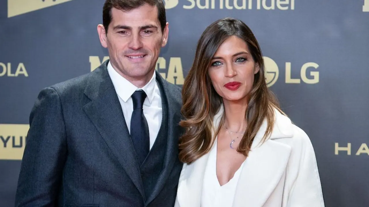 Se acab&oacute; el amor. Tras d&iacute;as de rumores sobre su separaci&oacute;n han sido Sara Carbonero e Iker Casillas  los que a &uacute;ltima hora de este viernes han confirmado la noticia