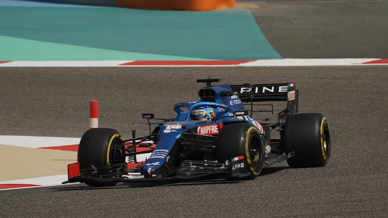 Alonso complet&oacute; su primera jornada oficial tras su retorno al 'Gran Circo'. / E. PRESS