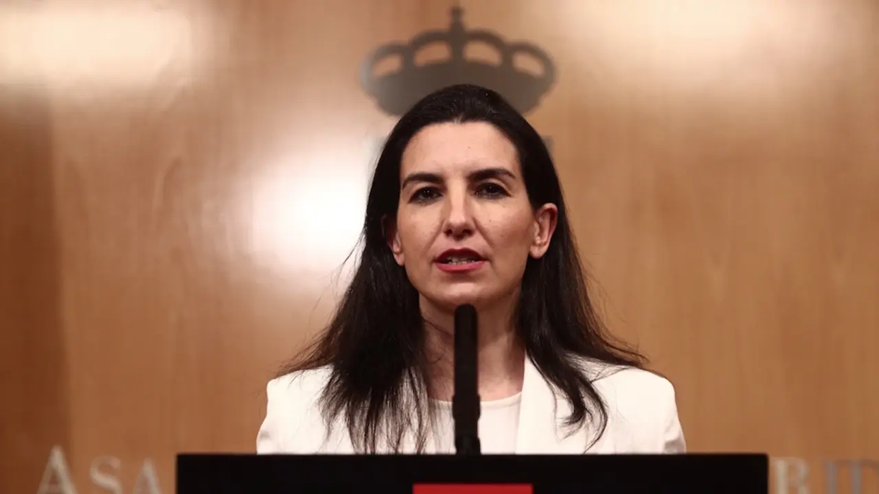 La portavoz de Vox, Roc&iacute;o Monasterio, comparece en rueda de prensa. / EDUARDO PARRA