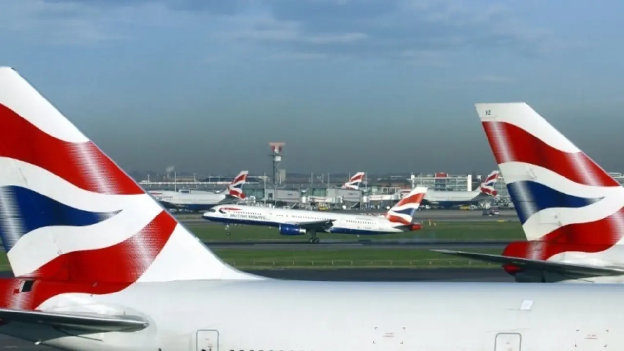 Archivo - Aviones de British Airways.