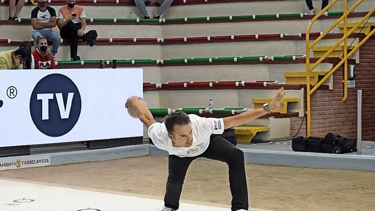 &Oacute;scar Gonz&aacute;lez, en el tiro de la Severino Prieto, durante la final del Campeonato de Espa&ntilde;a de la temporada pasada. / amen&aacute;bar