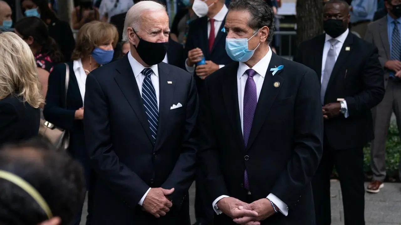 El presidente  de EEUU, Joe Biden, y el gobernador de Nueva York, Andrew Cuomo.