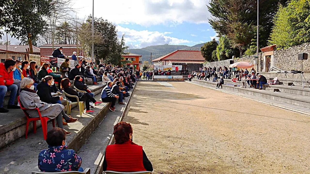 Acto de presentaci&oacute;n de las alegaciones a la Garma Blanca a los vecinos del municipio