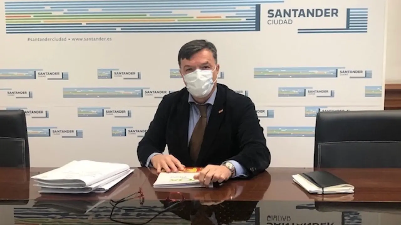 El concejal de Vox en el Ayuntamiento de Santander, Guillermo P&eacute;rez-Cos&iacute;o. / E. PRESS
